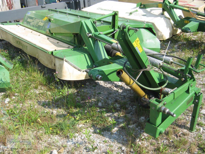Krone Easy Cut R 320 CV, Gebrauchtmaschine, BJ 2005 (Bild 2) Mähaufbereiter & Zetter des Typs Krone Easy Cut R 320 CV, Gebrauchtmaschine in Söchtenau (Bild 2)