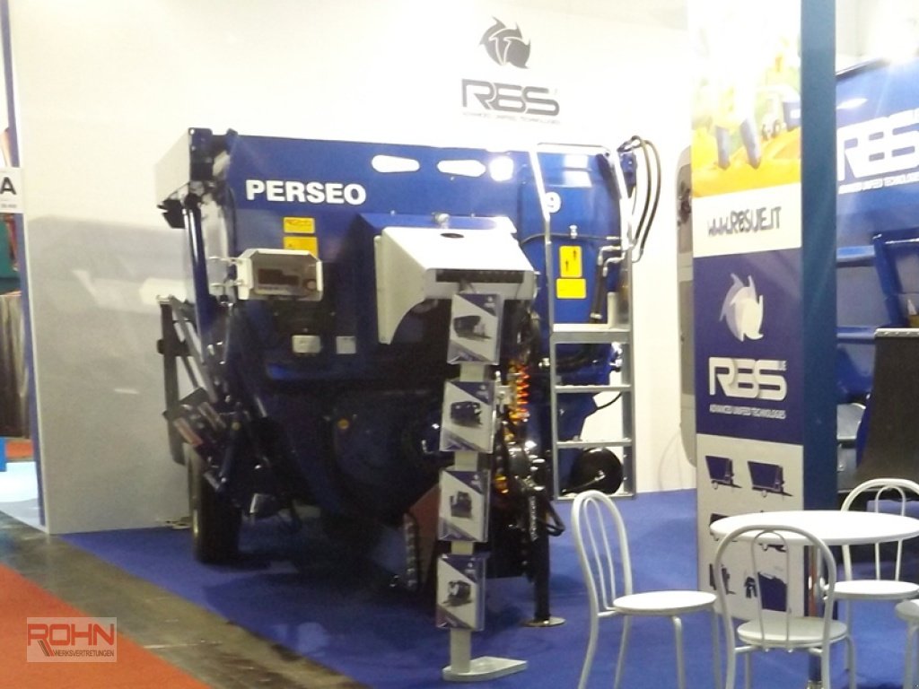 Futtermischwagen des Typs RBS Perseo 9, Neumaschine in Insingen (Bild 2)